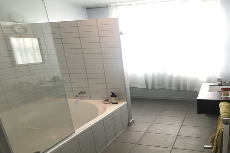 Photo of property in 2u7 King Street, Mount Cook, Wellington, 6021