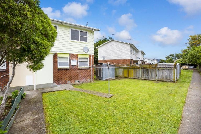 Photo of property in Shakespeare Flats, 8/48 Merton Street, Trentham, Upper Hutt, 5018
