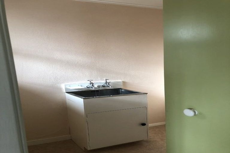 Photo of property in 52 Trafalgar Street, Levin, 5510