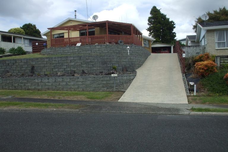 Photo of property in 8 Thode Place, Nawton, Hamilton, 3200