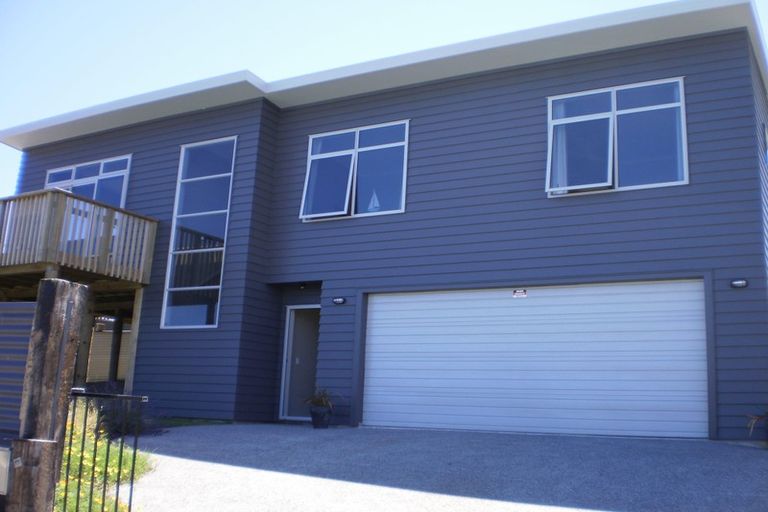 Photo of property in 47a Mazengarb Road, Paraparaumu Beach, Paraparaumu, 5032