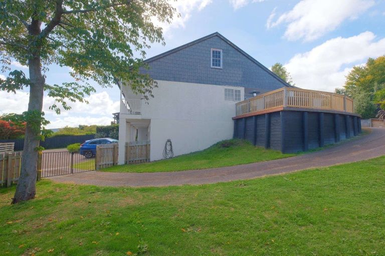 Photo of property in 37 Shepherd Road, Waipahihi, Taupo, 3330