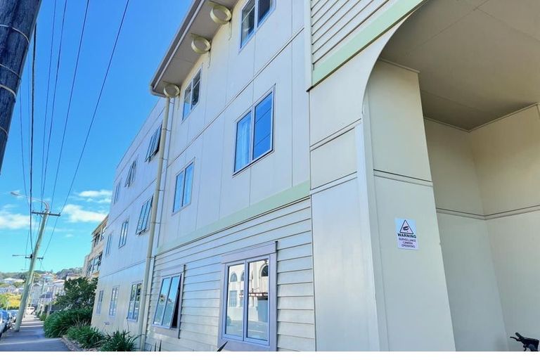 Photo of property in 1-67/4 Sussex Street, Mount Cook, Wellington, 6021
