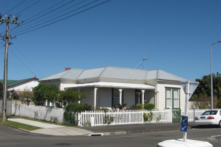 Photo of property in 75 Harrison Street, Whanganui, 4500