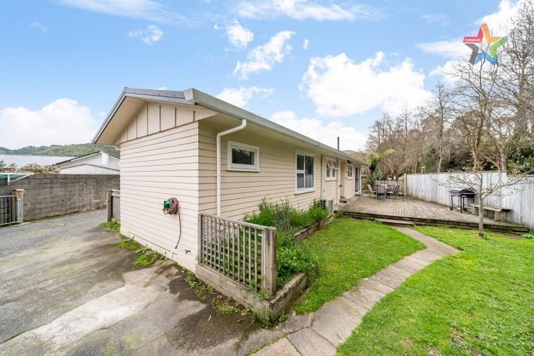 Photo of property in 5 Longfellow Street, Trentham, Upper Hutt, 5018