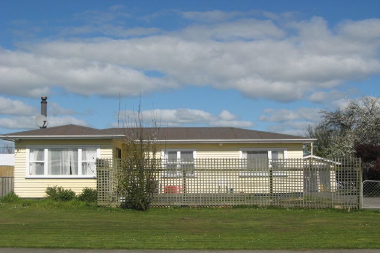 Photo of property in 34 Ngahina Street, Marton, 4710