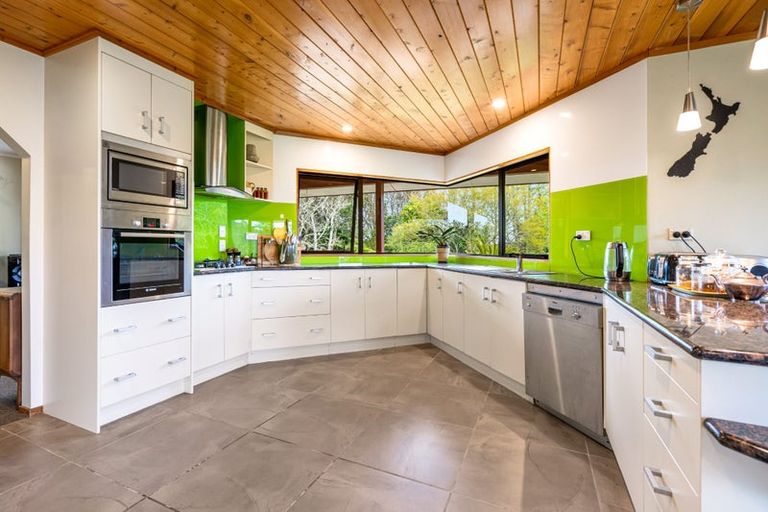 Photo of property in 211 Gray Road, Te Kamo, Kamo, 0185