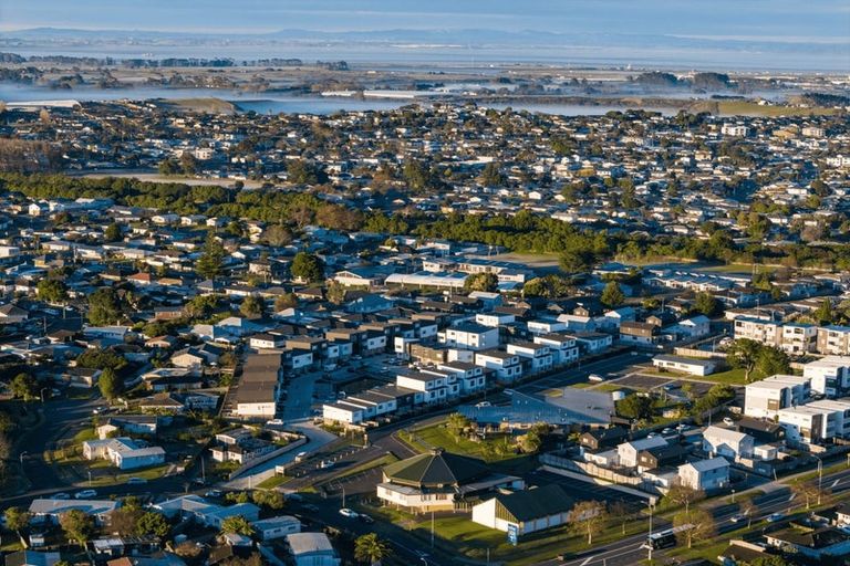 Photo of property in 125 Ngae Place, Mangere East, Auckland, 2024