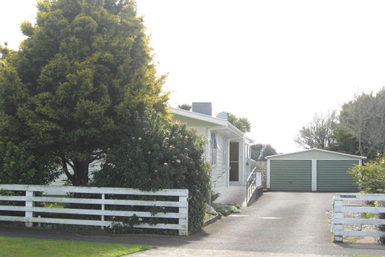 Photo of property in 64 Pembroke Road East, Stratford, 4332