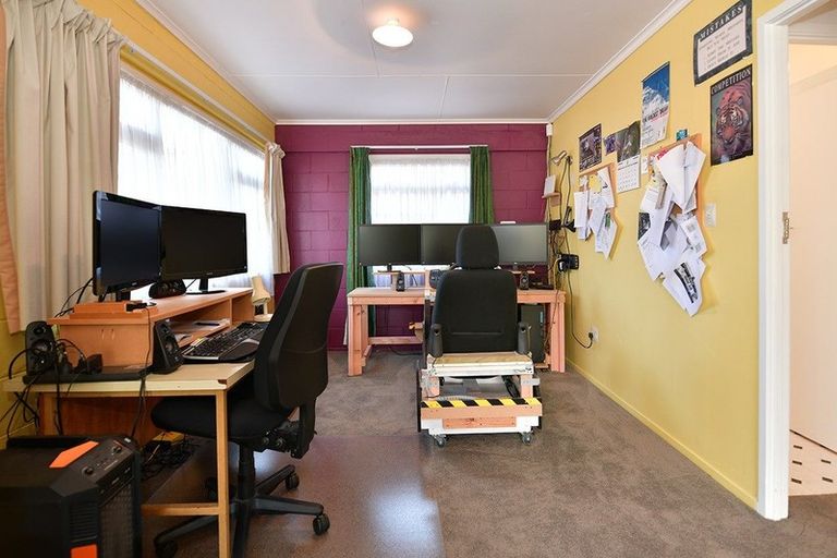 Photo of property in 55 Braemar Road, Castor Bay, Auckland, 0620