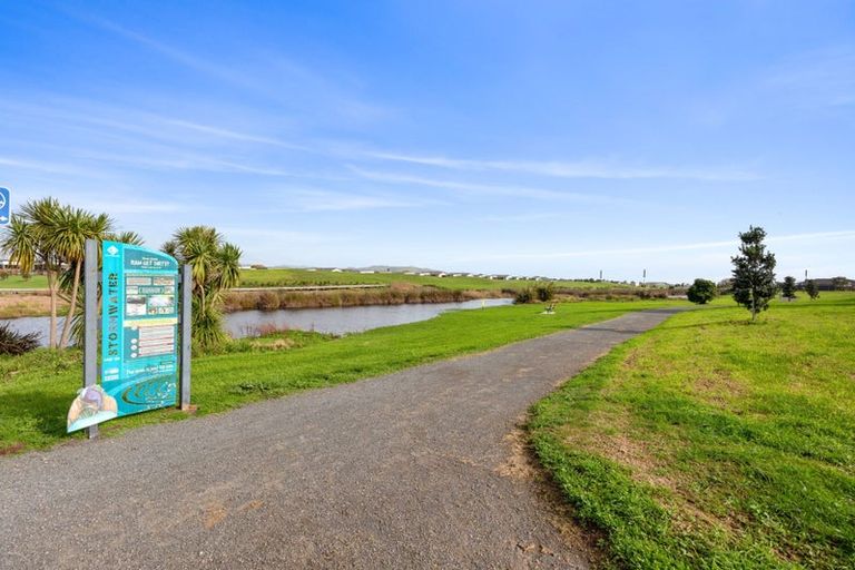 Photo of property in 35 Sarah Place, Papamoa Beach, Papamoa, 3118