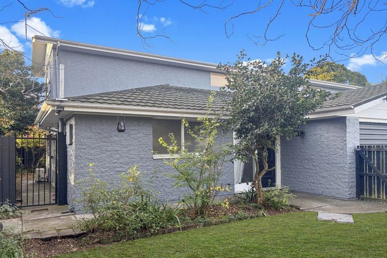 Photo of property in 4b Earnley Street, Rangiora, 7400