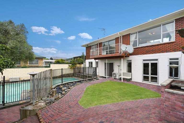 Photo of property in 16 Resthill Crescent, Glenview, Hamilton, 3206