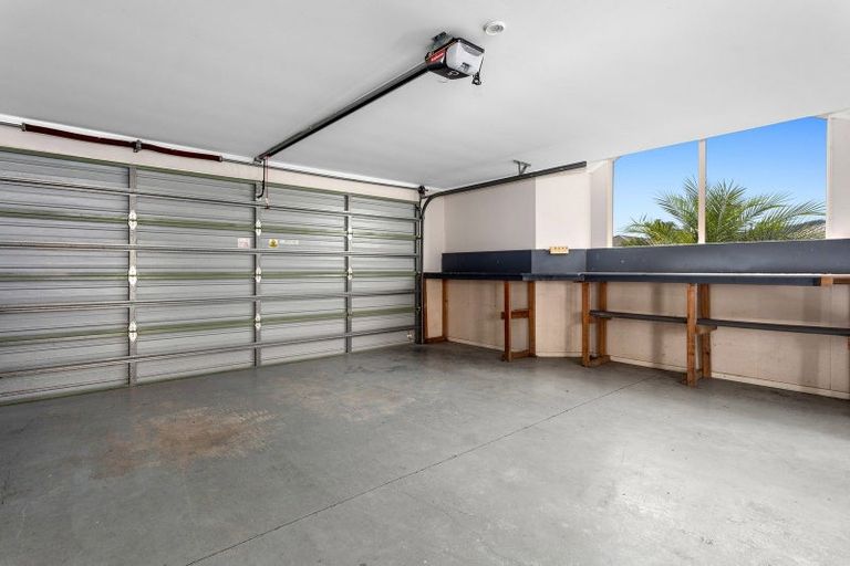 Photo of property in 5 Edgewater Grove, Whakatane, 3120