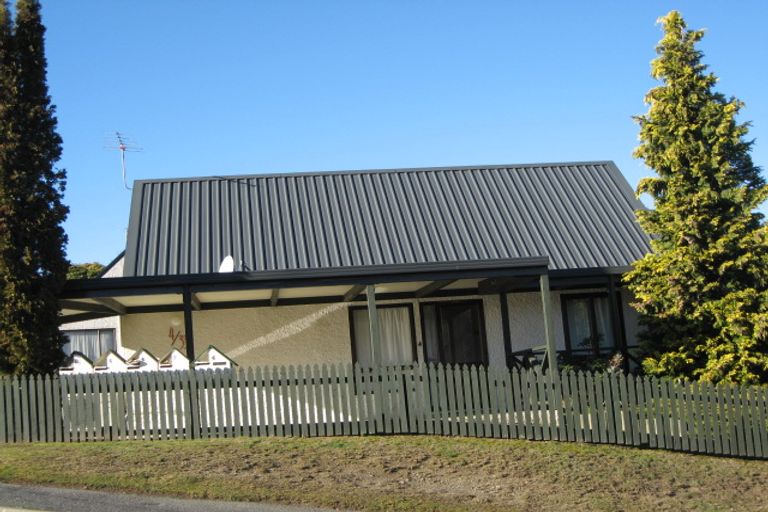 Photo of property in 1/33 Hedditch Street, Wanaka, 9305