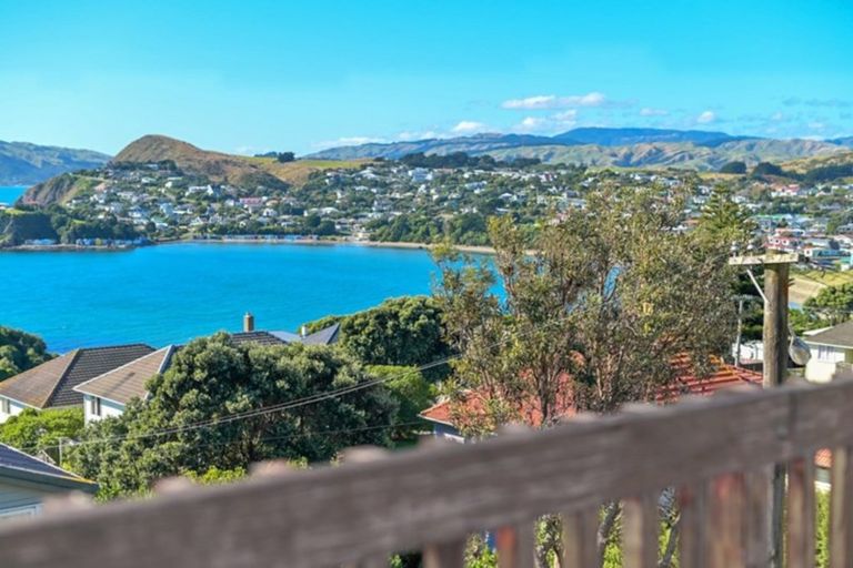 Photo of property in 107 Tireti Road, Titahi Bay, Porirua, 5022