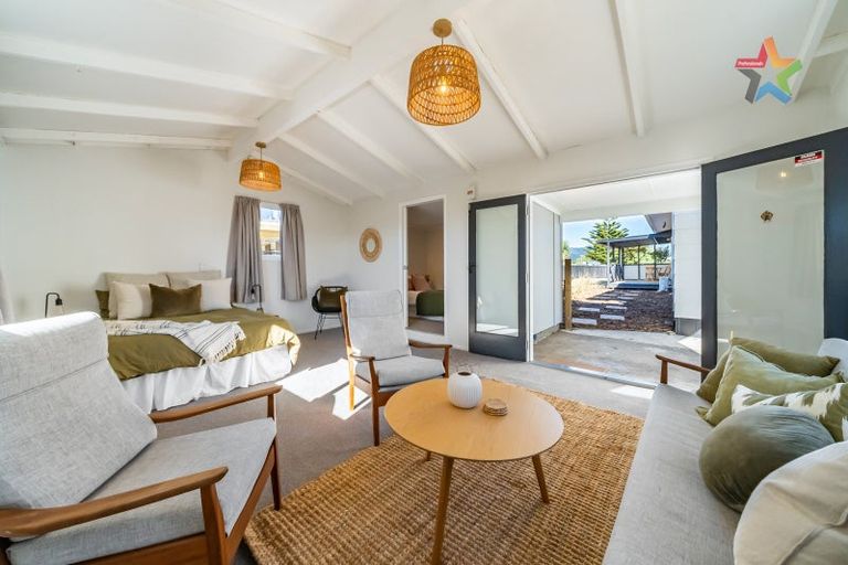 Photo of property in 51 Olive Terrace, Paraparaumu Beach, Paraparaumu, 5032