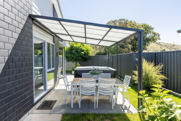 Photo of property in 10a West Place, Greenmeadows, Napier, 4112