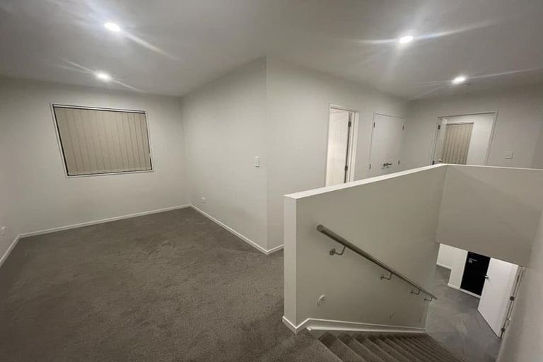Photo of property in 74c Miller Road, Mangere Bridge, Auckland, 2022