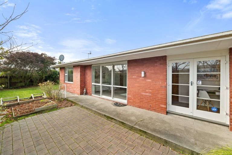 Photo of property in 25 Beckford Road, Saint Martins, Christchurch, 8022
