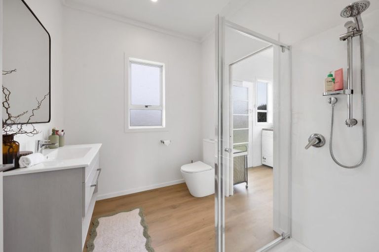 Photo of property in 21 High Street West, Waitara, 4320