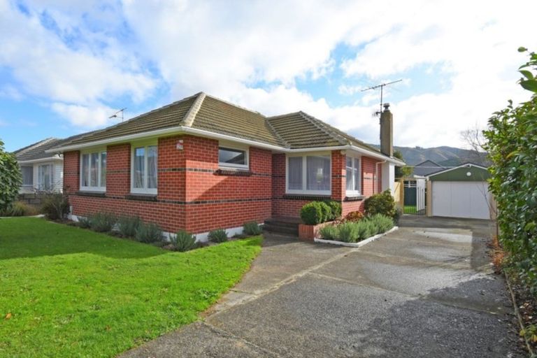 Photo of property in 251 Fergusson Drive, Heretaunga, Upper Hutt, 5018