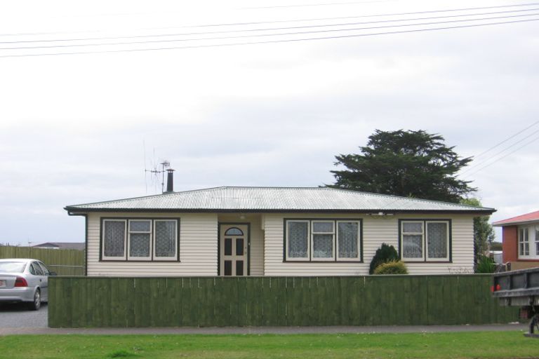 Photo of property in 6 Grenville Street, Levin, 5510
