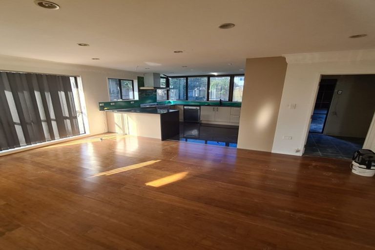 Photo of property in 17 Graeme Avenue, Mangere East, Auckland, 2024