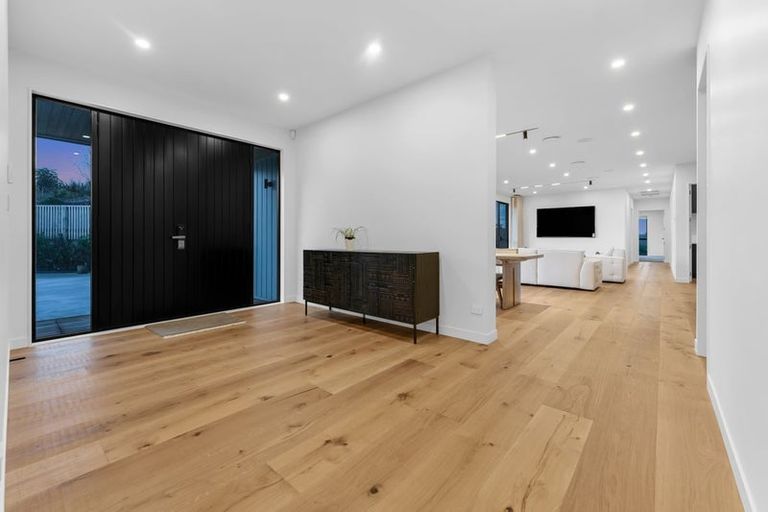 Photo of property in 6 Peet Row, Pokeno, 2471