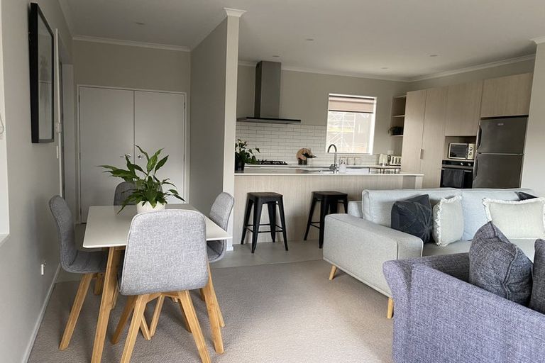 Photo of property in 2 Toka Lane, Red Beach, 0932