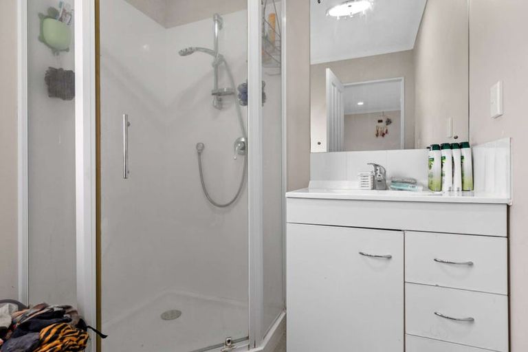 Photo of property in 4 Prado Drive, Pukekohe, 2120