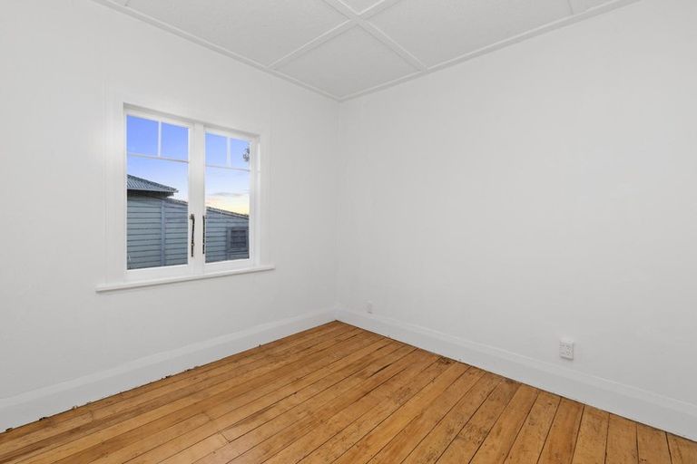 Photo of property in 8 Rata Street, Helensville, 0800