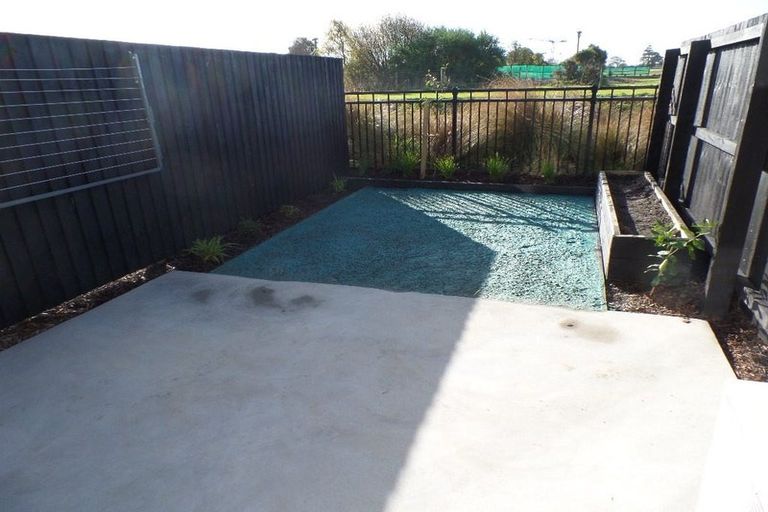 Photo of property in 12 Piripiri Place, Broomfield, Christchurch, 8042