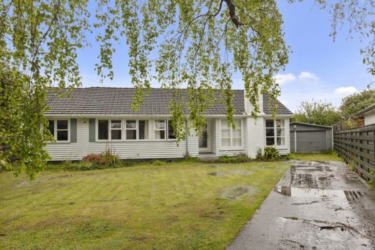 Photo of property in 22 Weka Grove, Elderslea, Upper Hutt, 5018