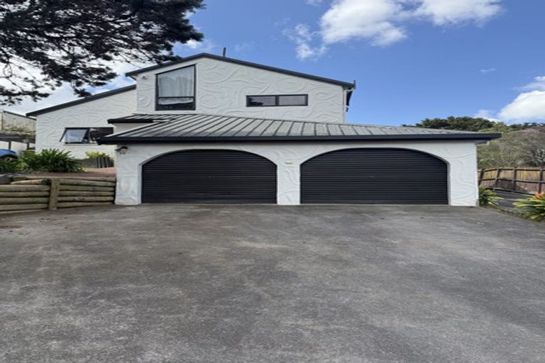 Photo of property in 99 Redoubt Road, Goodwood Heights, Auckland, 2105