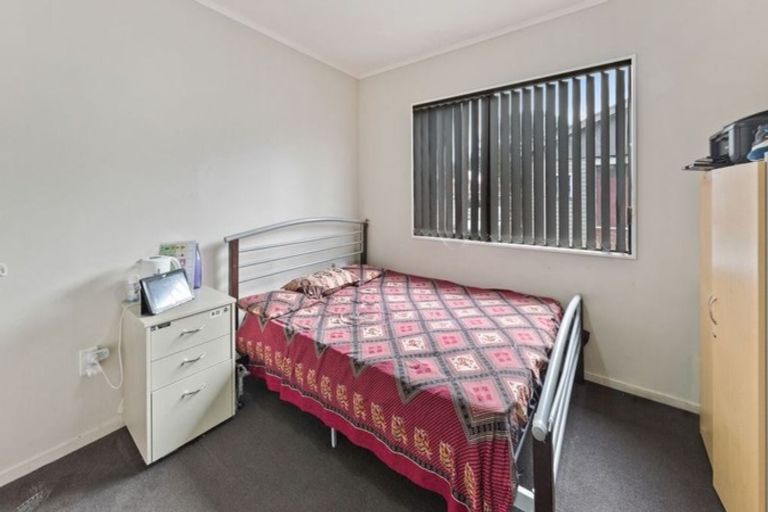 Photo of property in 2/40 Halsey Road, Manurewa, Auckland, 2102