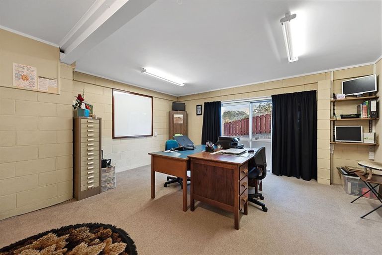 Photo of property in 19 Ridgeway Place, Glenview, Hamilton, 3206