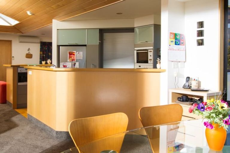 Photo of property in 33 Beulah Avenue, Rothesay Bay, Auckland, 0630