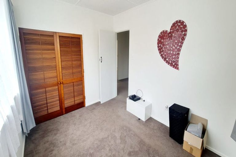 Photo of property in 2a Anzac Road, Otaki, 5512