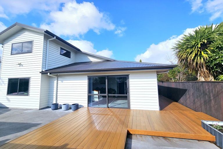 Photo of property in 1 William Street, Marton, 4710