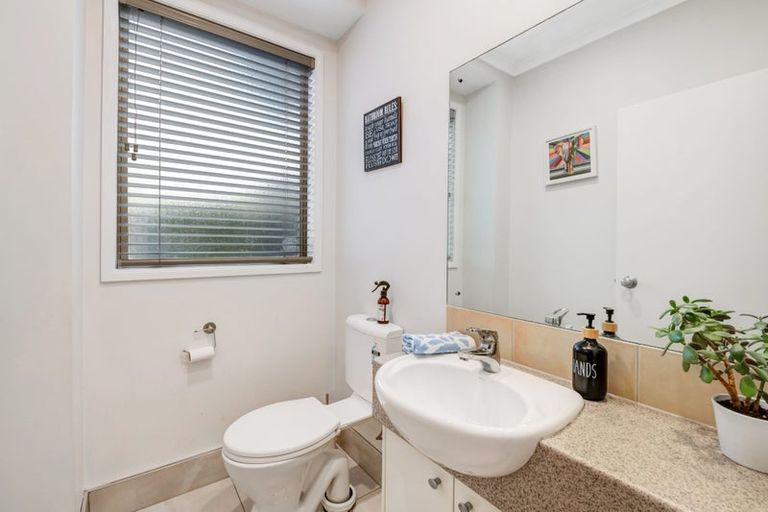 Photo of property in 19 Trimaran Drive, Gulf Harbour, Whangaparaoa, 0930