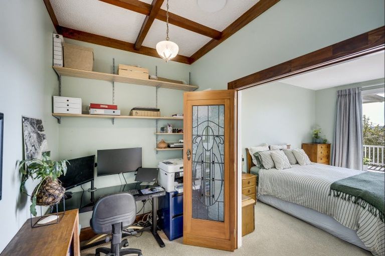 Photo of property in 42 Simla Terrace, Hospital Hill, Napier, 4110