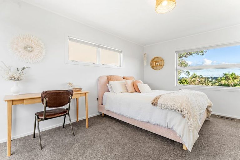 Photo of property in 63 Ardern Avenue, Stanmore Bay, Whangaparaoa, 0932
