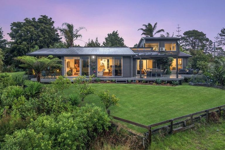Photo of property in 202 Kahikatea Flat Road, Dairy Flat, Albany, 0794