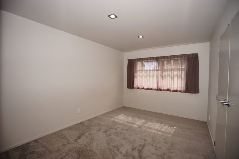 Photo of property in 3 Orewa Heights Crescent, Orewa, 0931