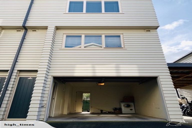 Photo of property in 2/49 Henderson Valley, Henderson, Auckland, 0612