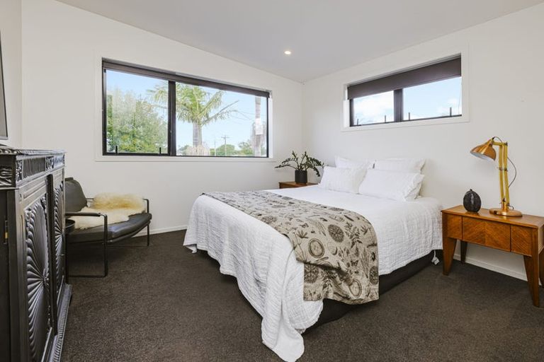 Photo of property in 15c Helga Crescent, Te Atatu Peninsula, Auckland, 0610