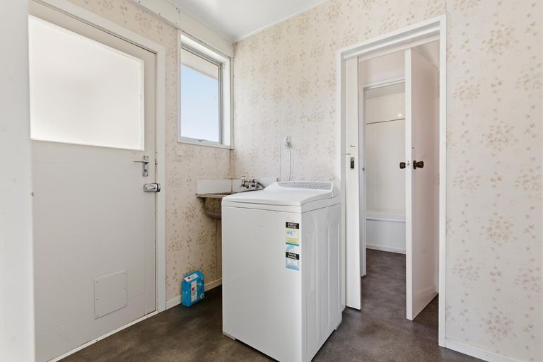 Photo of property in 11 Waitaki Drive East, Otematata, 9412