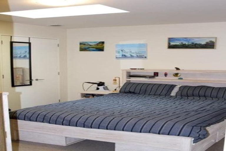 Photo of property in 25u4 Home Street, Mount Victoria, Wellington, 6011