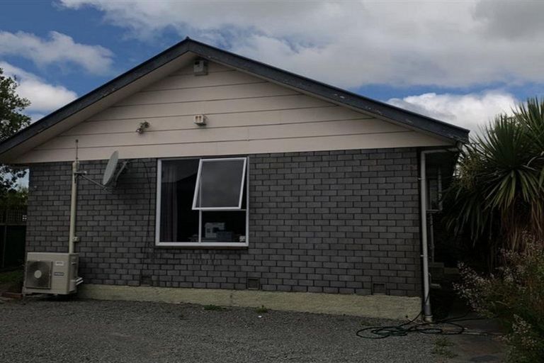 Photo of property in 64 Mackworth Street, Woolston, Christchurch, 8062